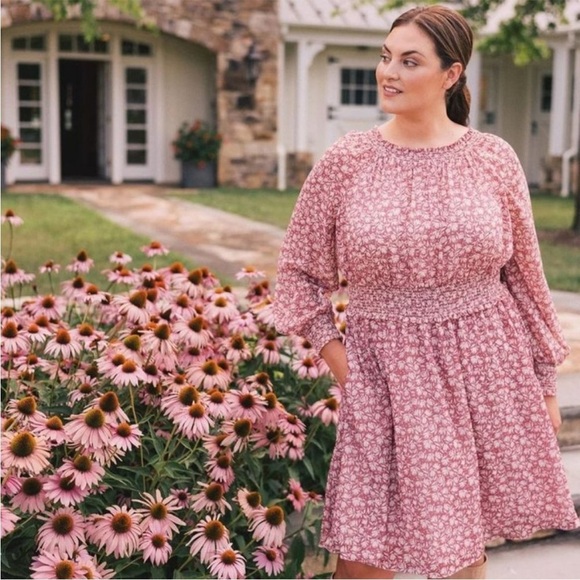 Gal Meets Glam Dresses & Skirts - Gal Meets Glam Wimberly Floral Long Sleeve Dress size 2